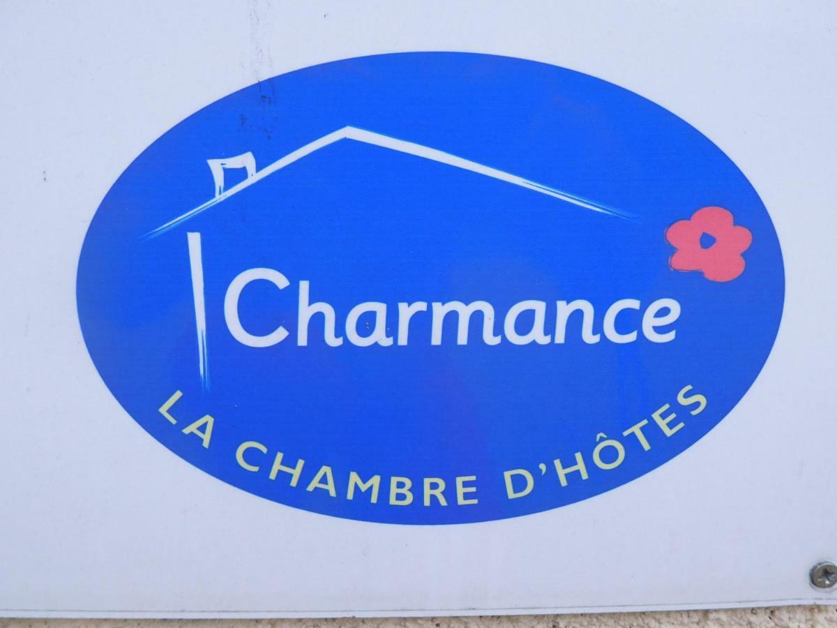 La Chambre D'Amis La Costignieres Montgueux Exterior photo