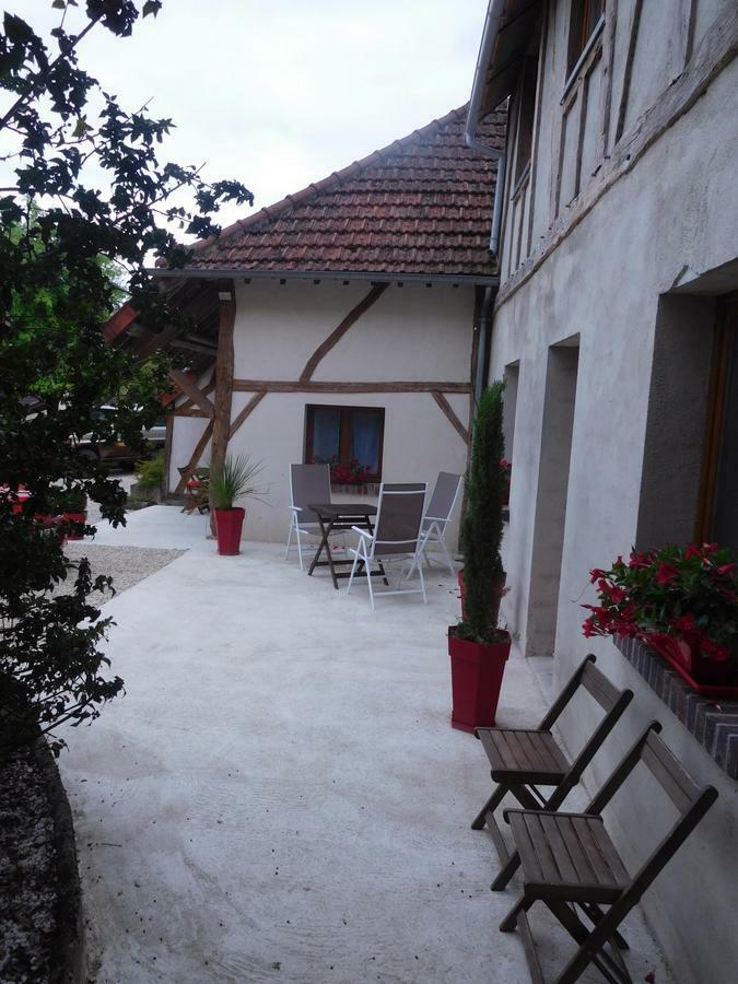La Chambre D'Amis La Costignieres Montgueux Exterior photo